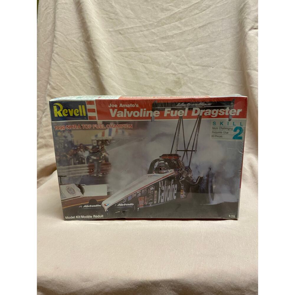 Revell JOE AMATO'S VALVOLINE FUEL DRAGSTER #7422 (sealed)